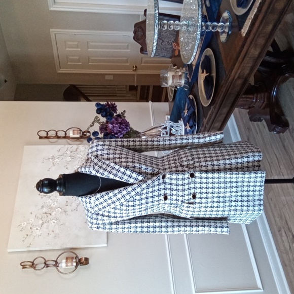 Zara Women's White And Black Double Breasted Tailored Coat. Size M - Picture 5 of 17